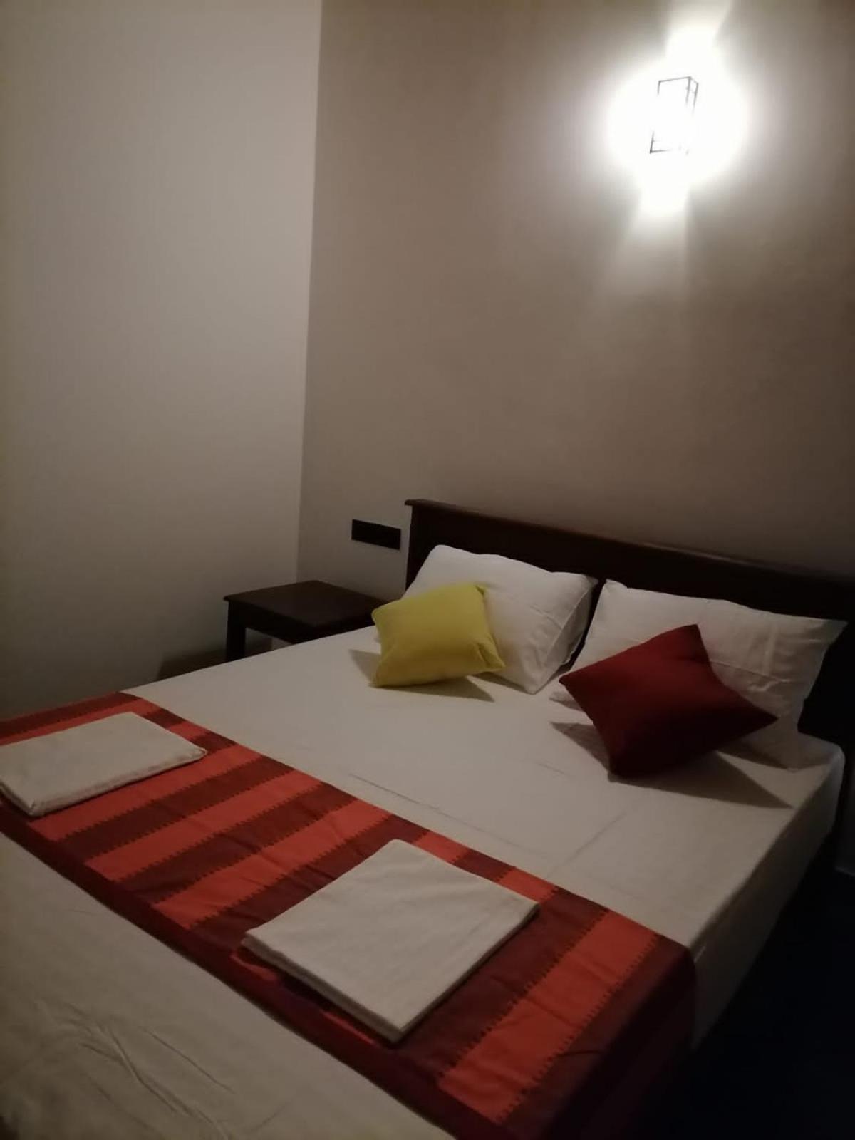 Ceylonima Home Stay Анурадхапура Номер фото